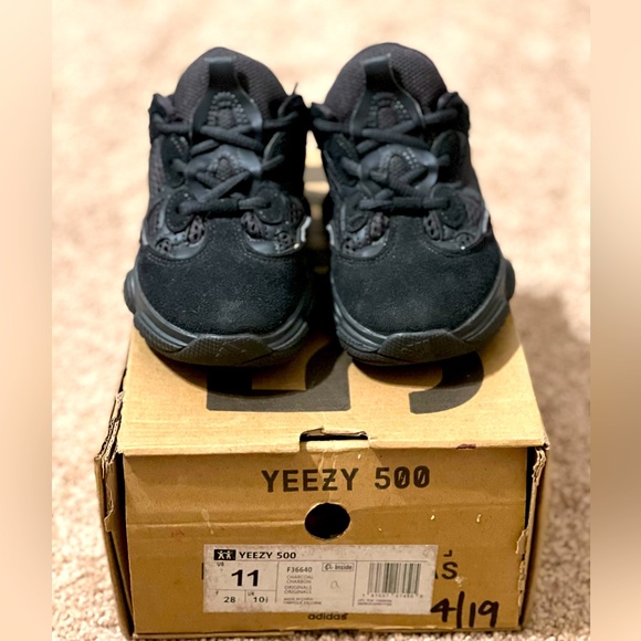 yeezy boost 350 pirate black box Adidas The sneakers offer a comfortable fit with a full Yeezy Boost 350V1 Pirate Black